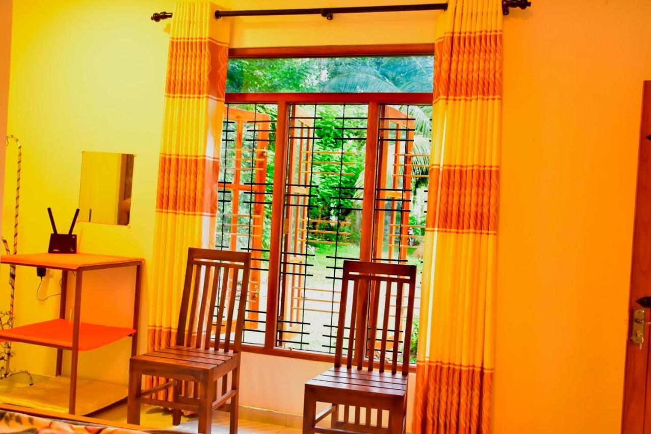 Little Ele Safari Lodge Udawalawe Exterior photo